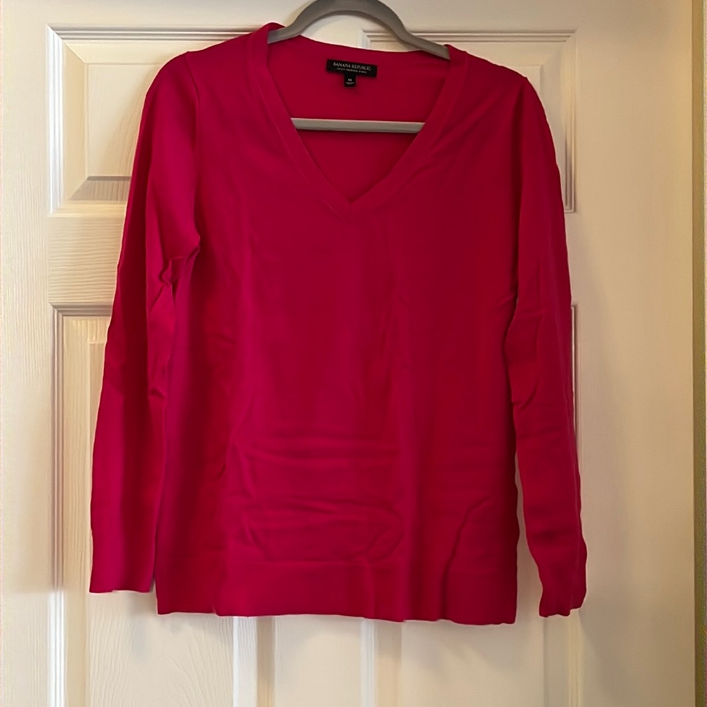 V neck sweater